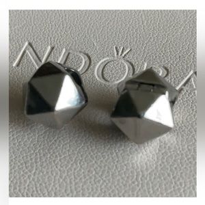 🔥FINAL PRICE🔥TWO (2) Pandora prism silver clasps